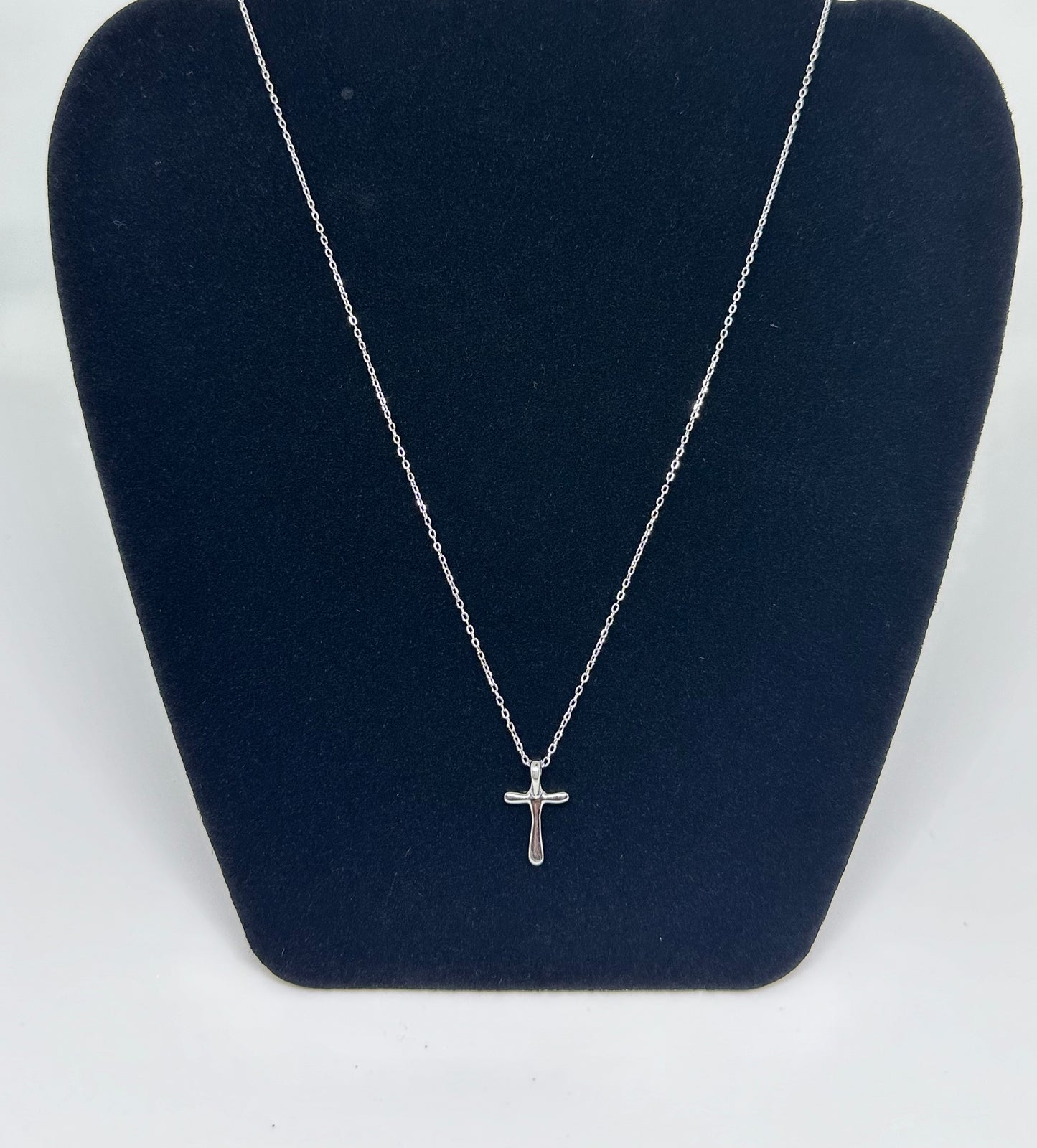 FWF Ladies S925 Sterling Silver Cross With Chain