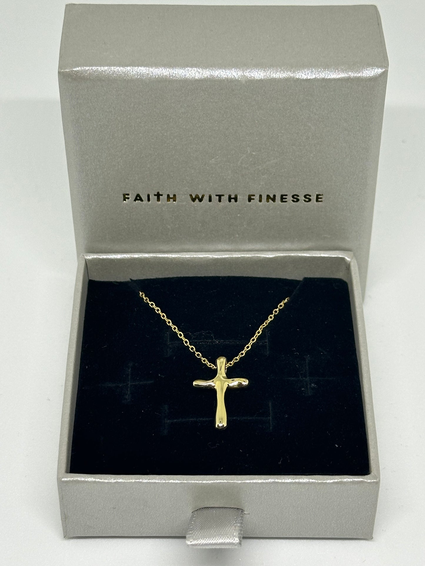 FWF Ladies S925 Sterling Silver Cross With Chain